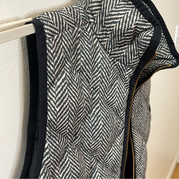 NWOT JCREW Herringbone puffer vest black and cream Size XS - Picture 3 of 10